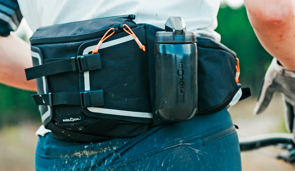 Da kannst du ­einpacken: Bikerucksack oder Hip Bag - was passt besser zu dir?