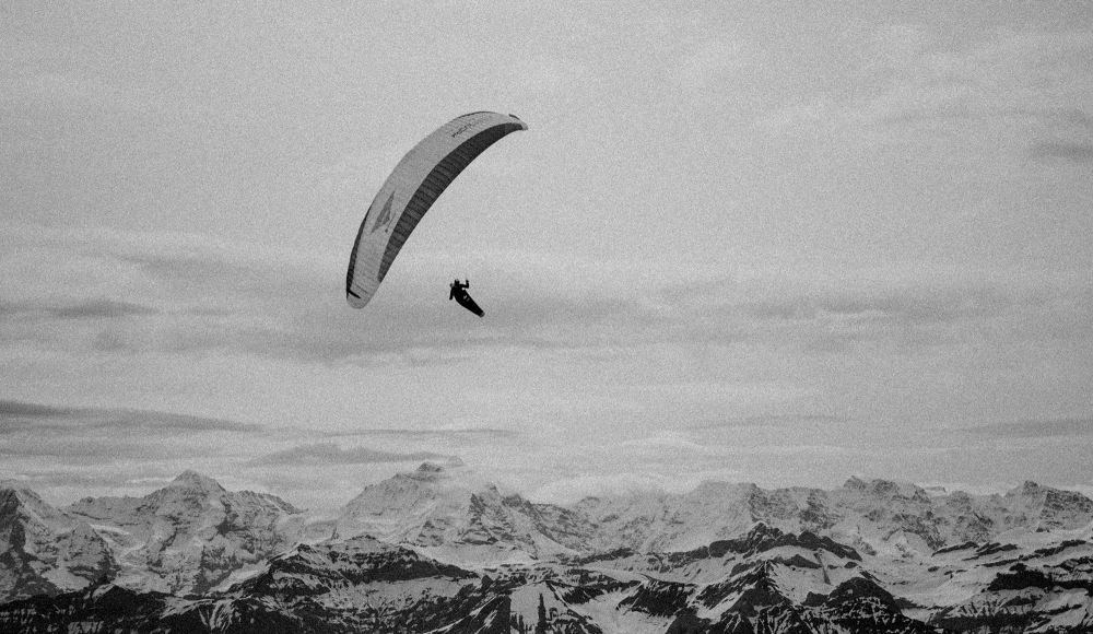 "The Artist of the Air": Ausnahmetalent Chrigel Maurer im Portrait