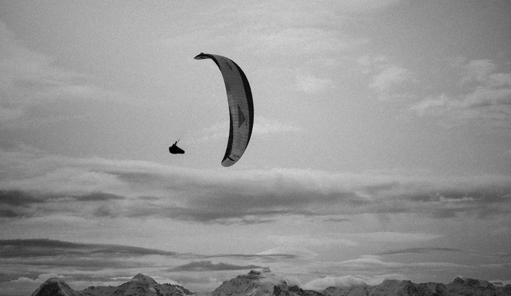 "The Artist of the Air": Ausnahmetalent Chrigel Maurer im Portrait
