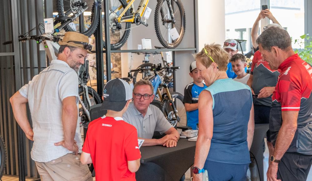 Ralf Rangnick radelt mit NOX jetzt elektrisch