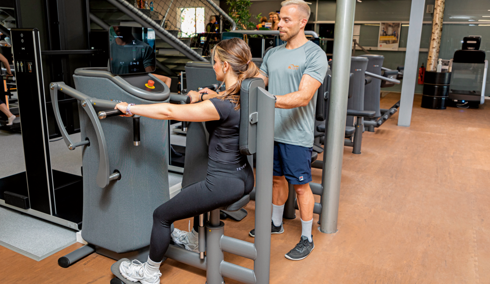 Fit mit Injoy: Starke Schultern – Übungen für Kraft und Haltung