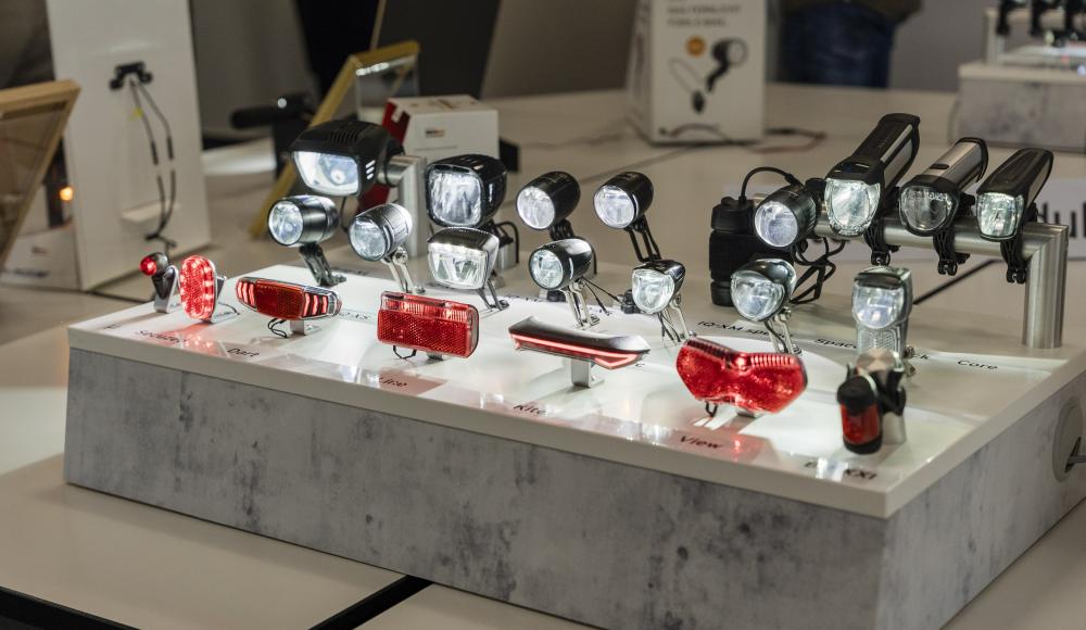 Hinter Hightech stecken Menschen: 100 Jahre busch+müller