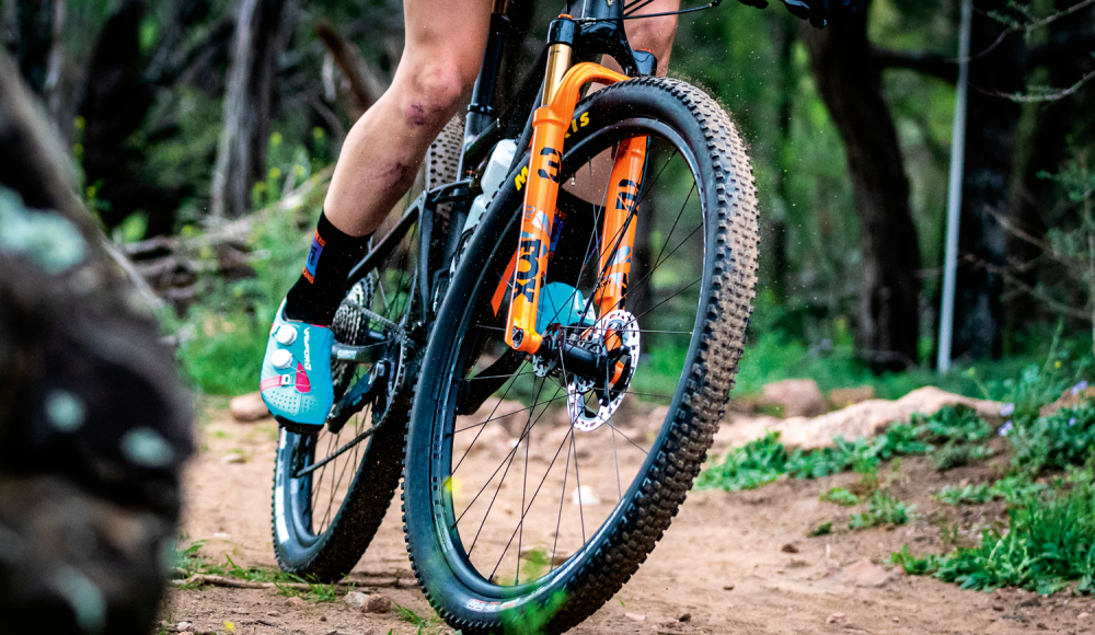 Rollware: Rollwiderstand, Dämpfung, Grip und Kontrolle – die Welt der MTB-Pneus