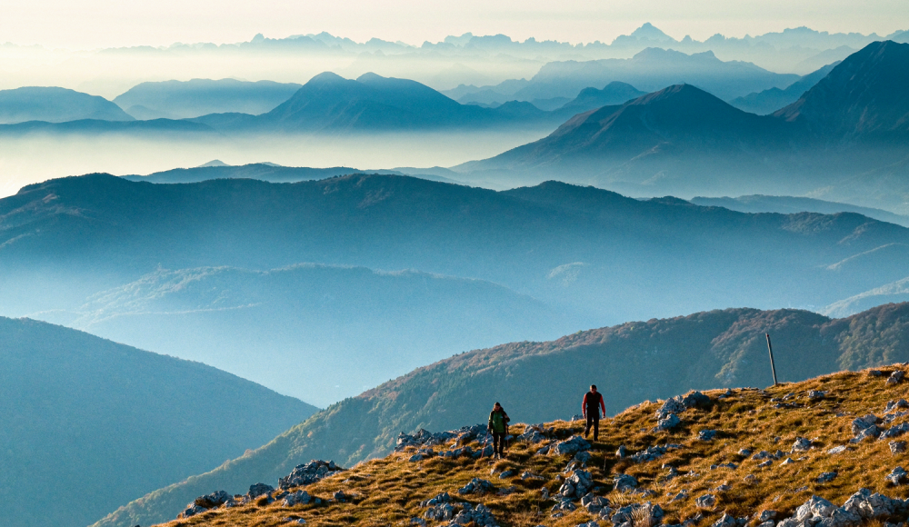 Über den Wolken: Gute Gründe, auch ab Oktober noch auf Berggipfel zu steigen