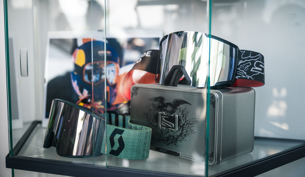 Factory Tour: Zu Besuch in der SCOTT Goggle Factory in Mattighofen