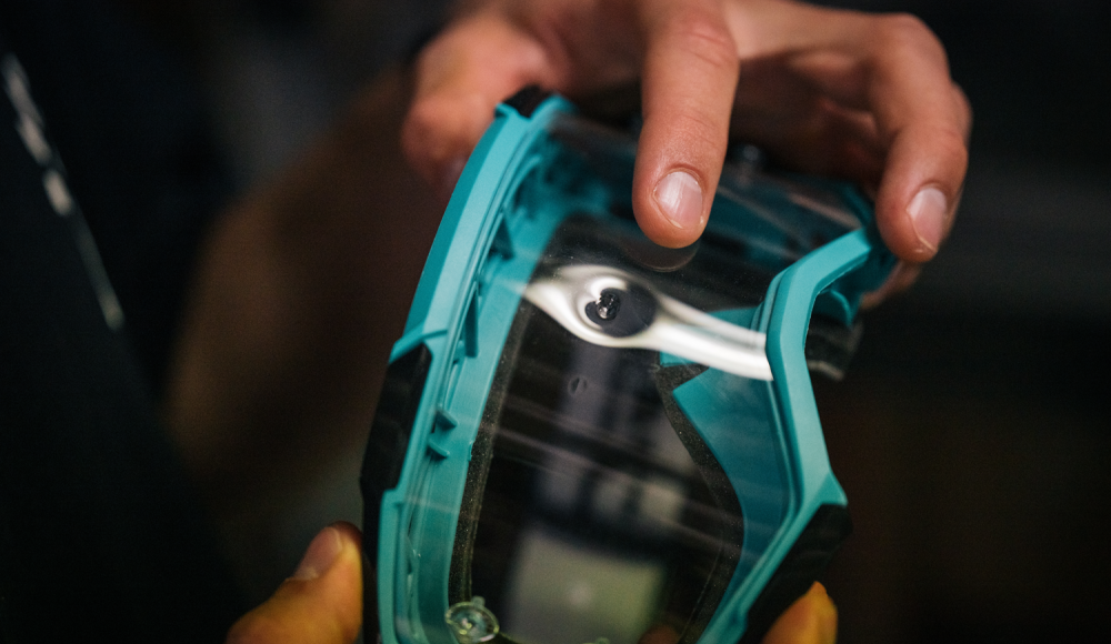 Factory Tour: Zu Besuch in der SCOTT Goggle Factory in Mattighofen
