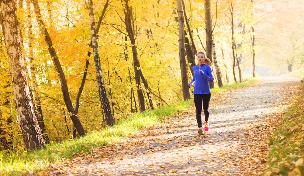 Die 4 besten Tipps für das Laufen im Herbst