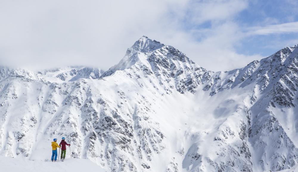 Frauenpower im Powder-Paradies - dein Freeride- und Skitouren-Geheimtipp in Tirol: das Women's Winter Camp im Pitztal 