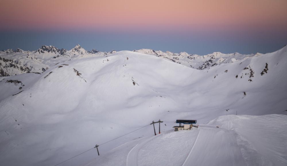 Frauenpower im Powder-Paradies - dein Freeride- und Skitouren-Geheimtipp in Tirol: das Women's Winter Camp im Pitztal 