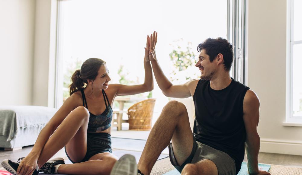 Liebe in Bewegung: 6 sportliche Alternativen zum klassischen Valentinstag