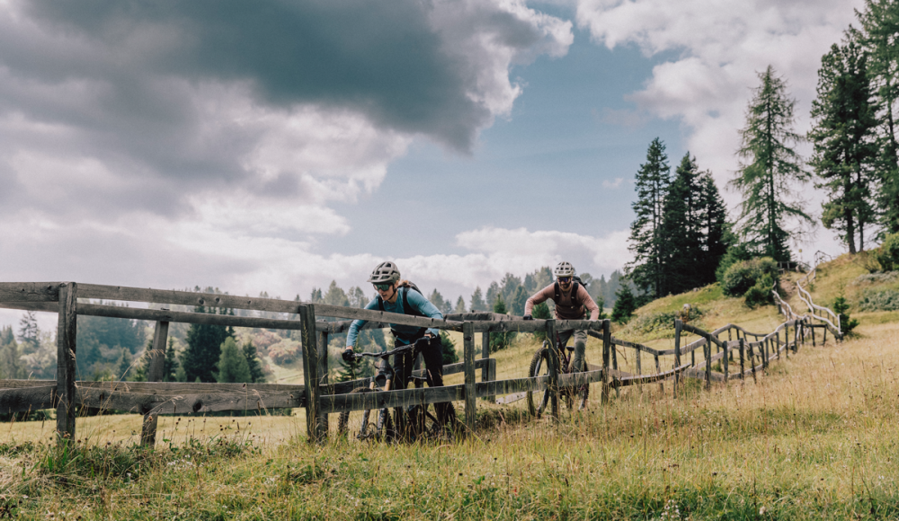 3-Länder Enduro Trails: Wo Landschaft keine Grenzen kennt, und Trails kein Ende