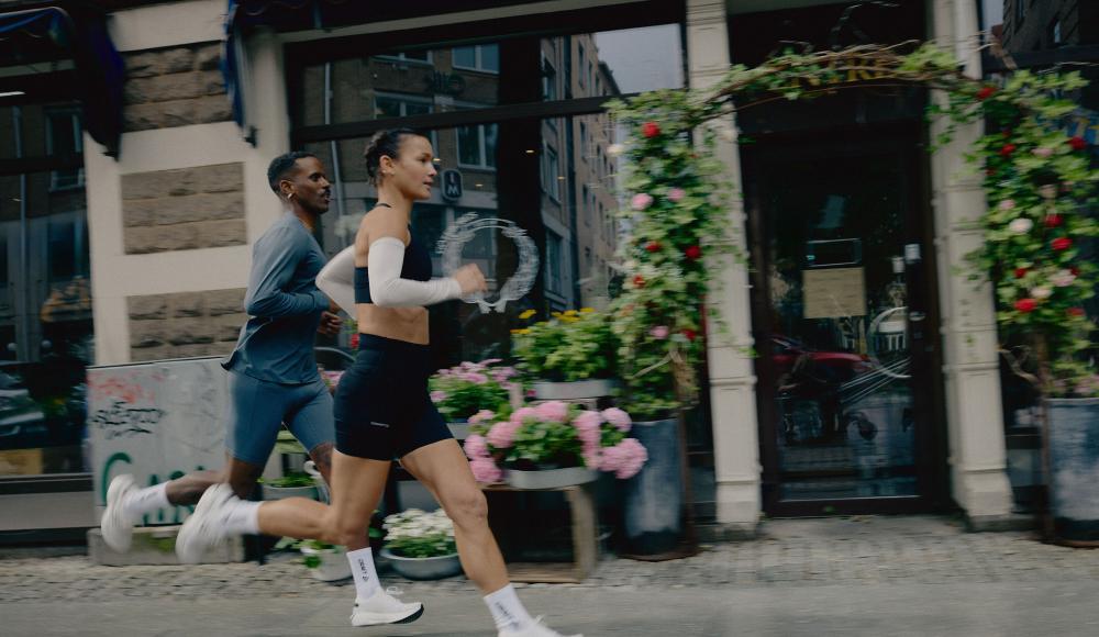 Startklar für die schnelle Saison: Die schwedische Ausdauersportmarke CRAFT launcht im Frühling drei neue Produkt-Highlights für Läufer:innen