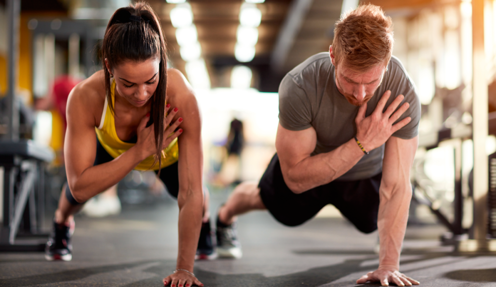 Maschinen, Hanteln & Co.: Krafttrainings-Methoden im Vergleich