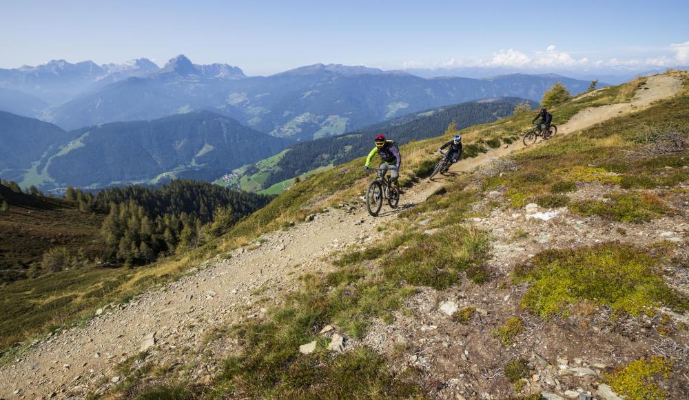 Mit der Bike School Kronplatz auf die Trails der Dolomiten