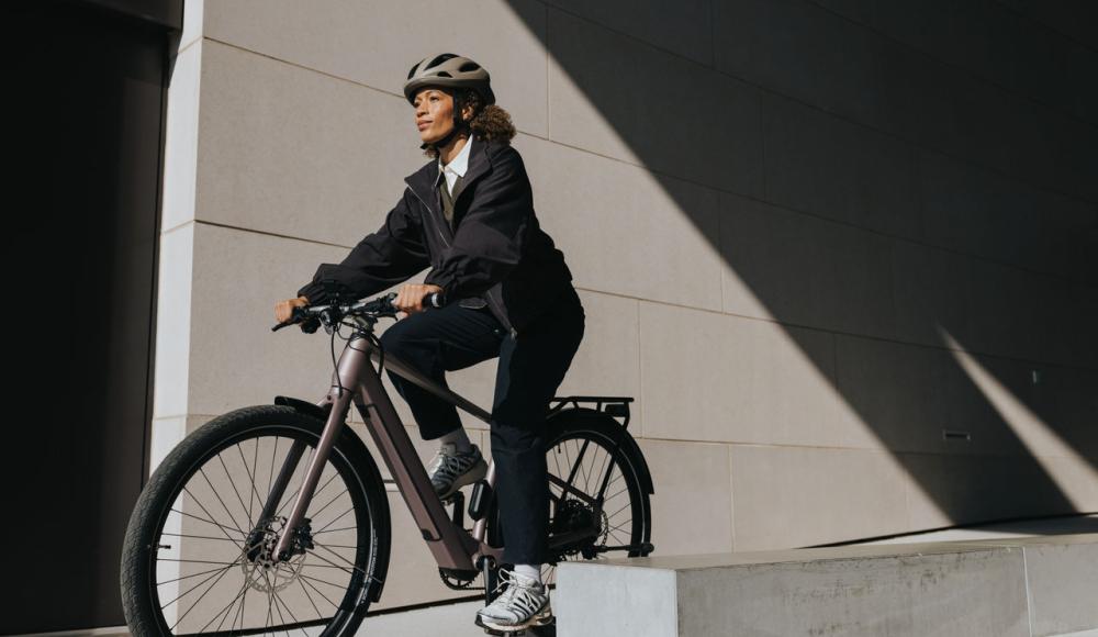 Bosch präsentiert ersten Nabenmotor für urbane eBikes - Hub Line und neue Komponenten sollen leichtes, vernetztes City-Biken ermöglichen