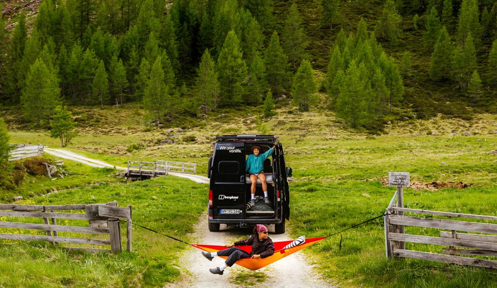 60 JAHRE BERGHAUS. EIN JAHR VANLIFE ZU GEWINNEN.