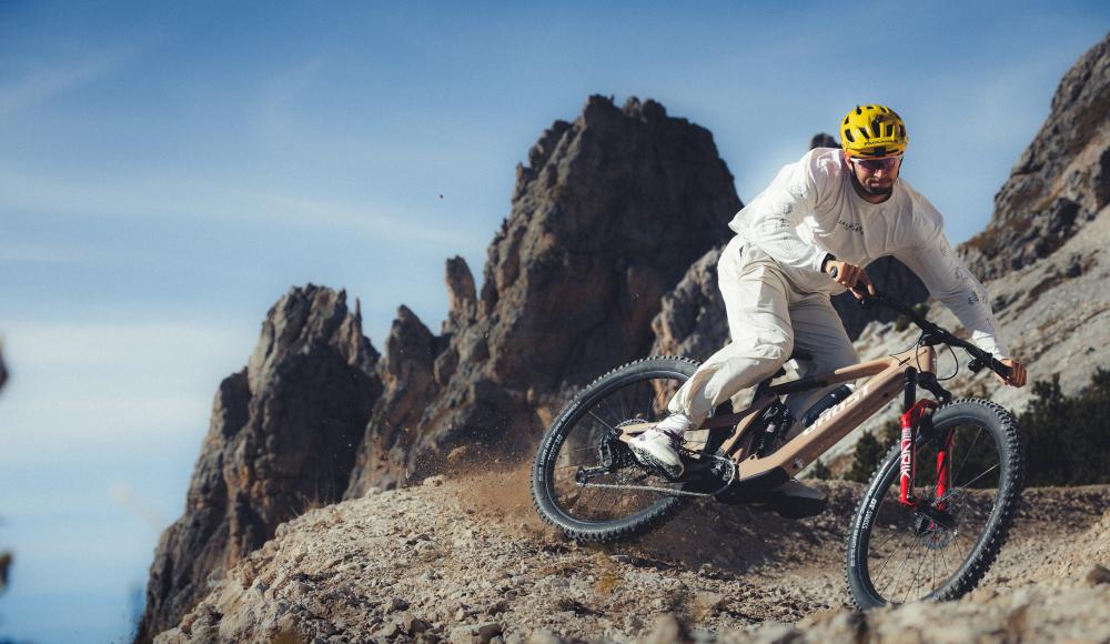 Der neue SEEKER von FIRST DEGREE: Ein Schuh. Jeder Trail. Keine Kompromisse.