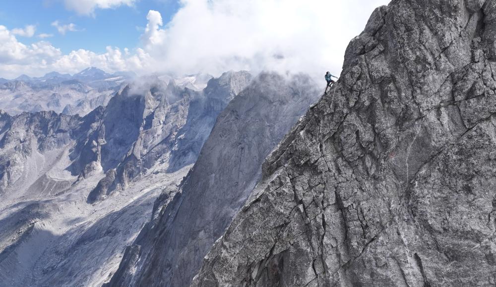 Martin Sieberer klettert Ridge2Ridge solo