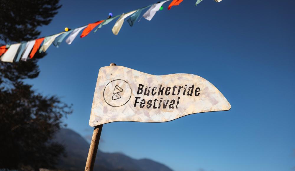 BUCKETRIDE Festival 2026: Bike-Action und Community am Faaker See