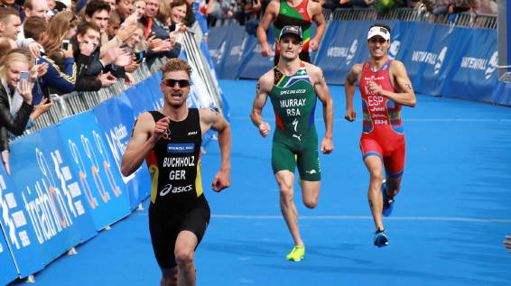 Alle Triathlon-Distanzen im Überblick / Bild: iStock / HasseChr / triathlon distanzen distanz olympisch sprint mittel lang ironman 70.3